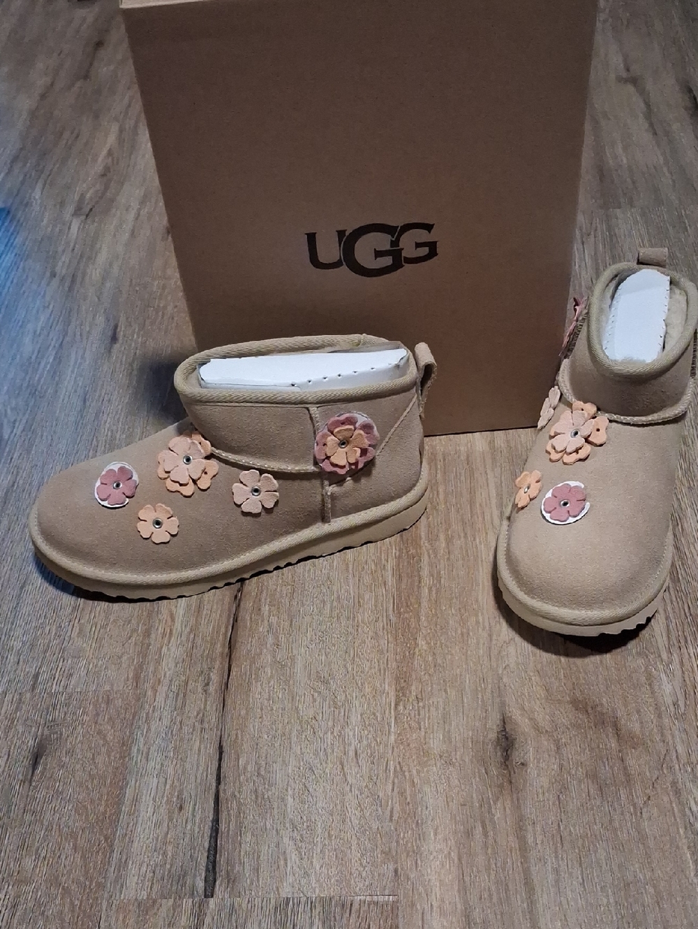 Nwt 5 Big Girl Ugg Shoes Fleur Boots